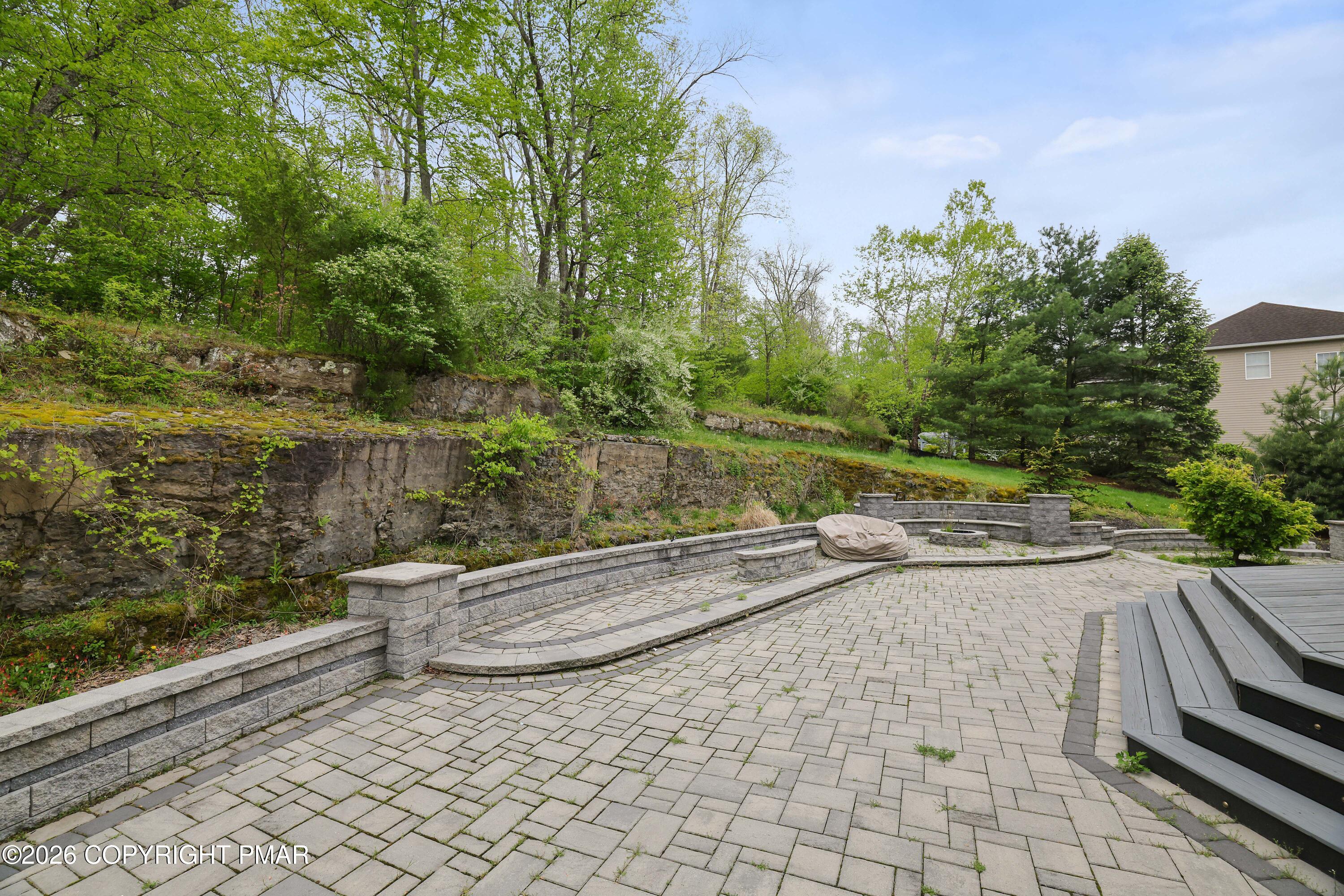 258 Rising Meadow Way East Stroudsburg, PA 18302 - Photo 9 of 67 09-RBP55796
