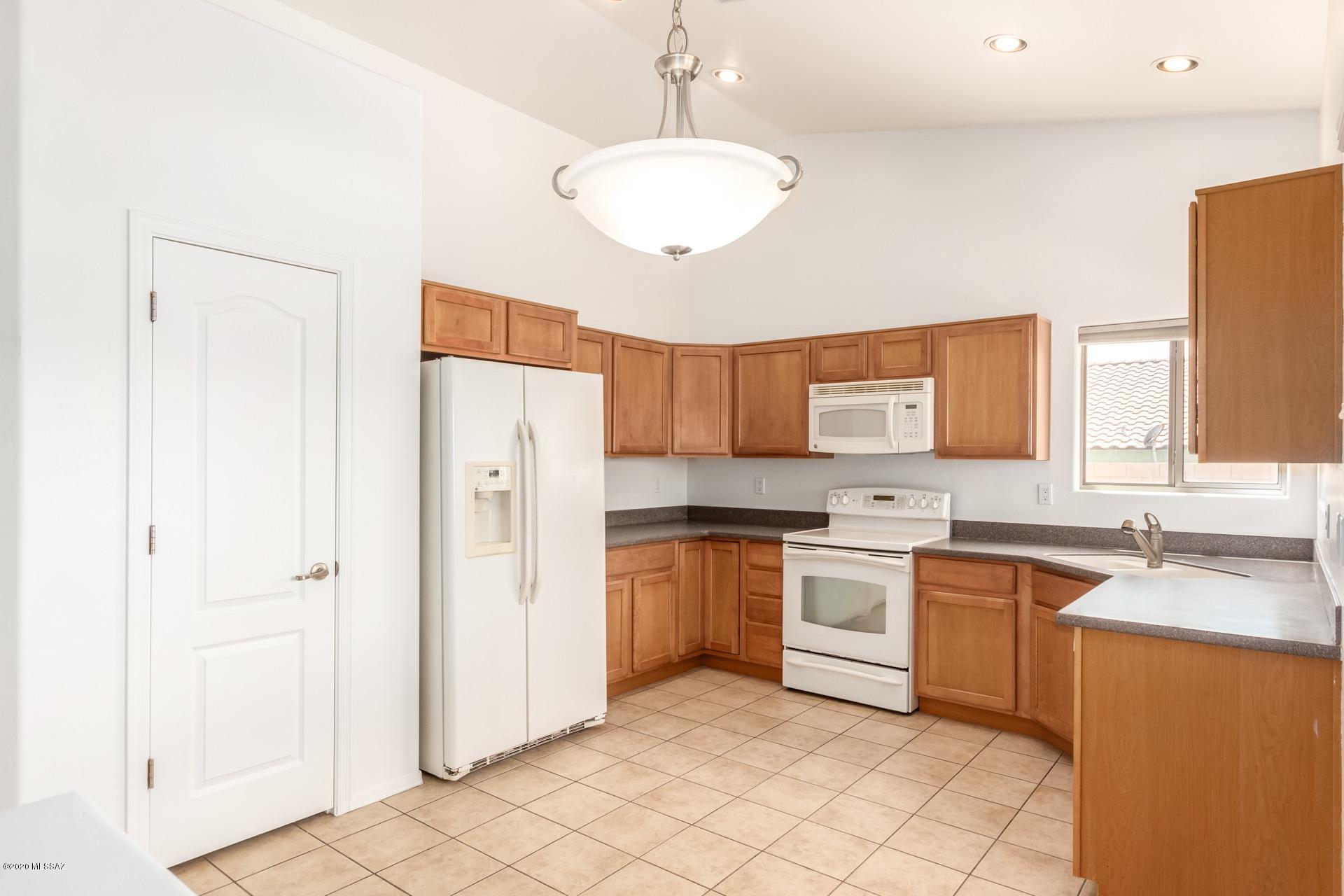 438 South Douglas Wash Road Vail, AZ 85641 - Photo 9 of 25 Gallery Image 9