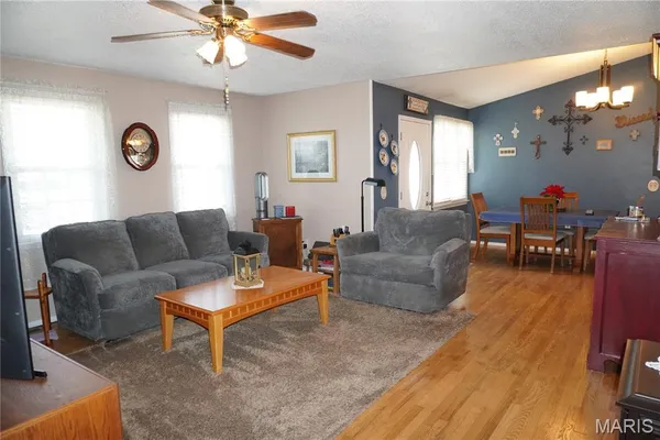 $299,900 | 31098 State Highway, Marble Hill, MO 63764