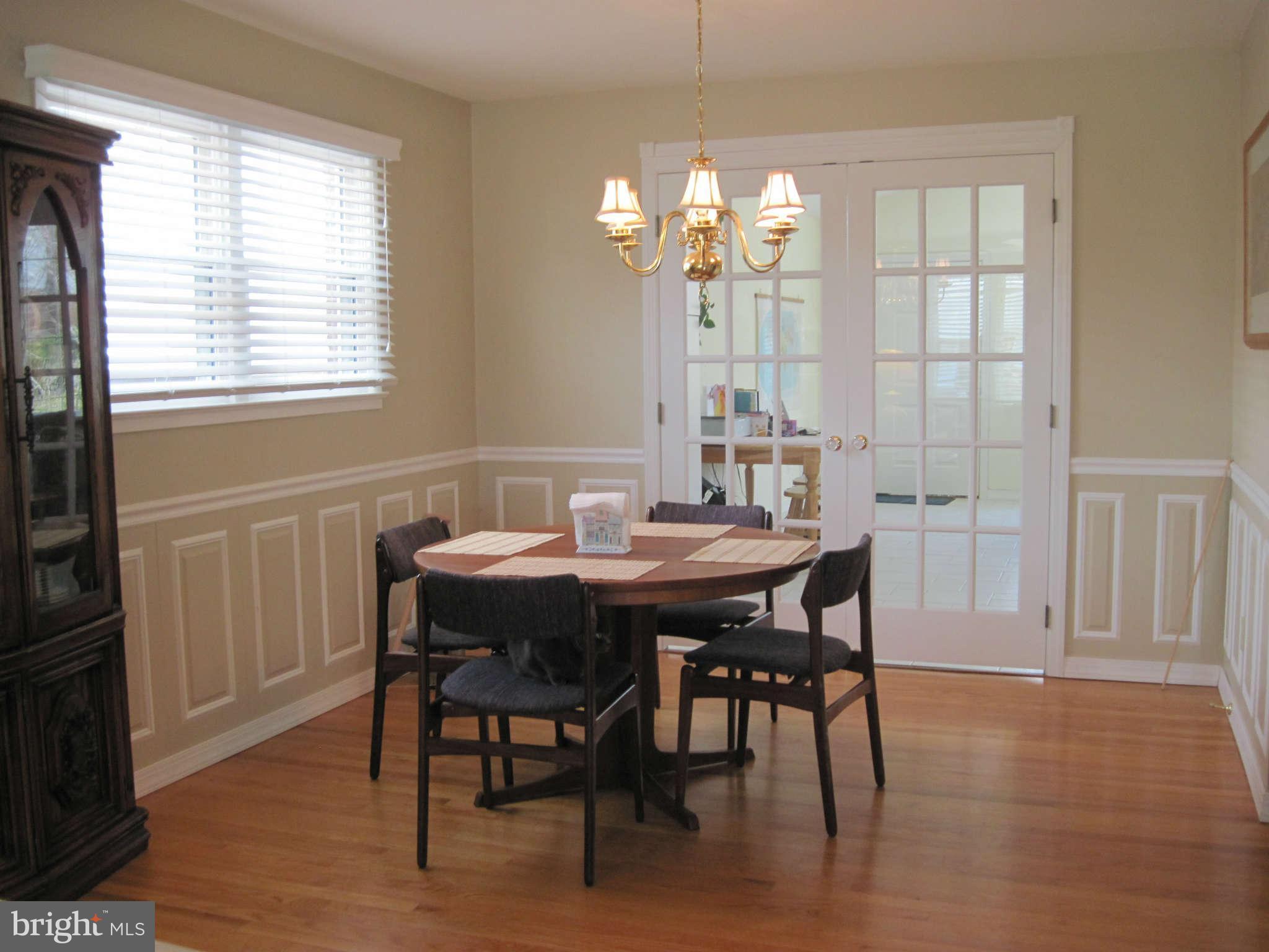 5312 Moultrie Road Springfield, VA 22151 - Photo 3 of 22 Dining Room