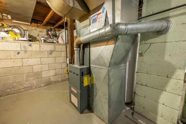 $370,000 | 1813 West Mission Avenue, Spokane, WA 99201