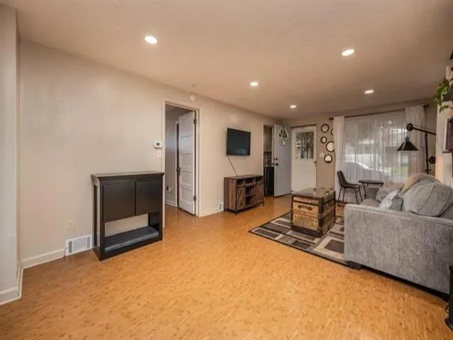 $370,000 | 1813 West Mission Avenue, Spokane, WA 99201