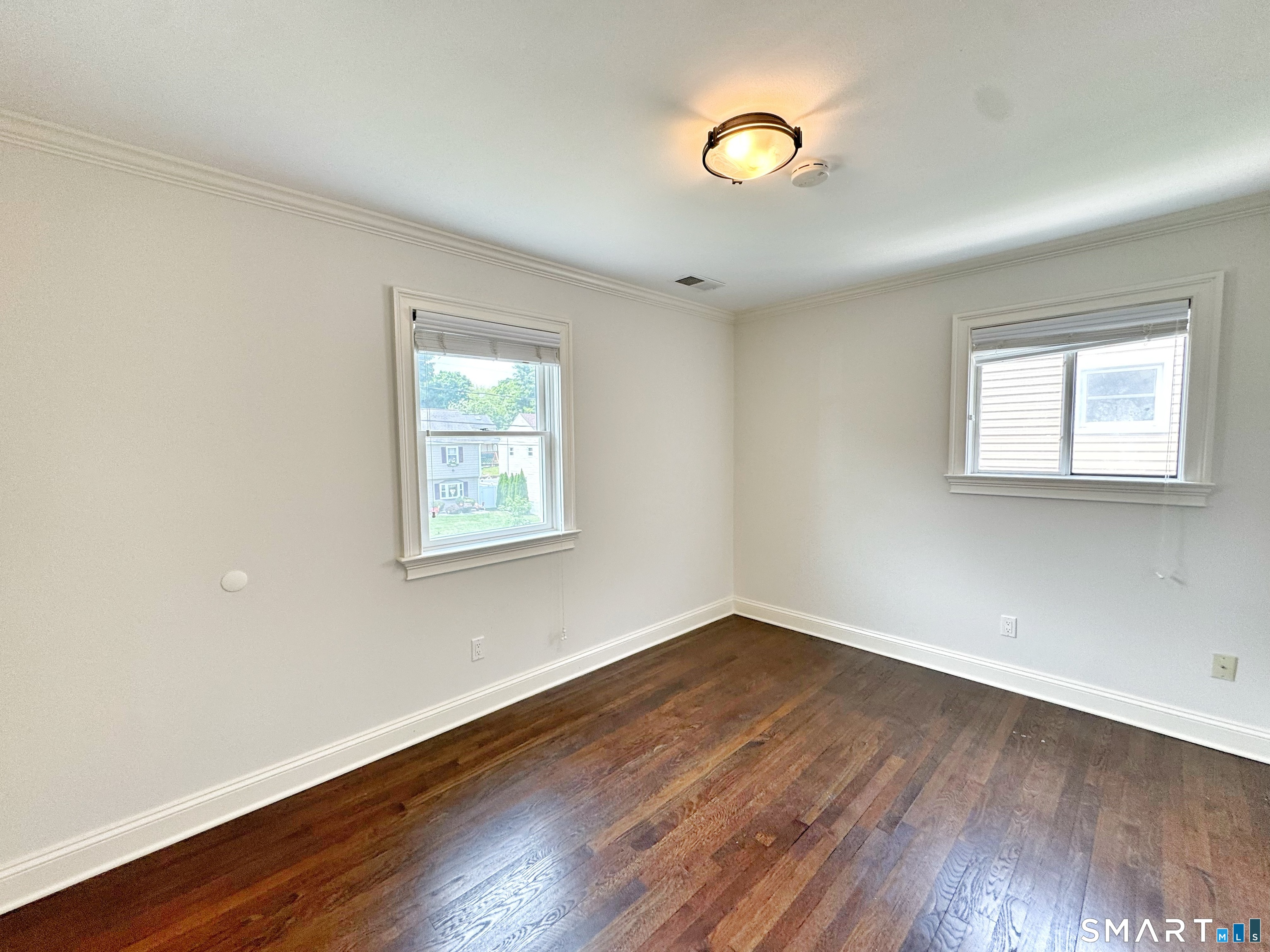 10 Harvann Road Norwalk, CT 06850 - Photo 23 of 35