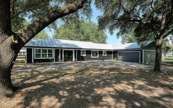 $1,599,000 | 20515 Kickapoo Road, Waller, TX 77484