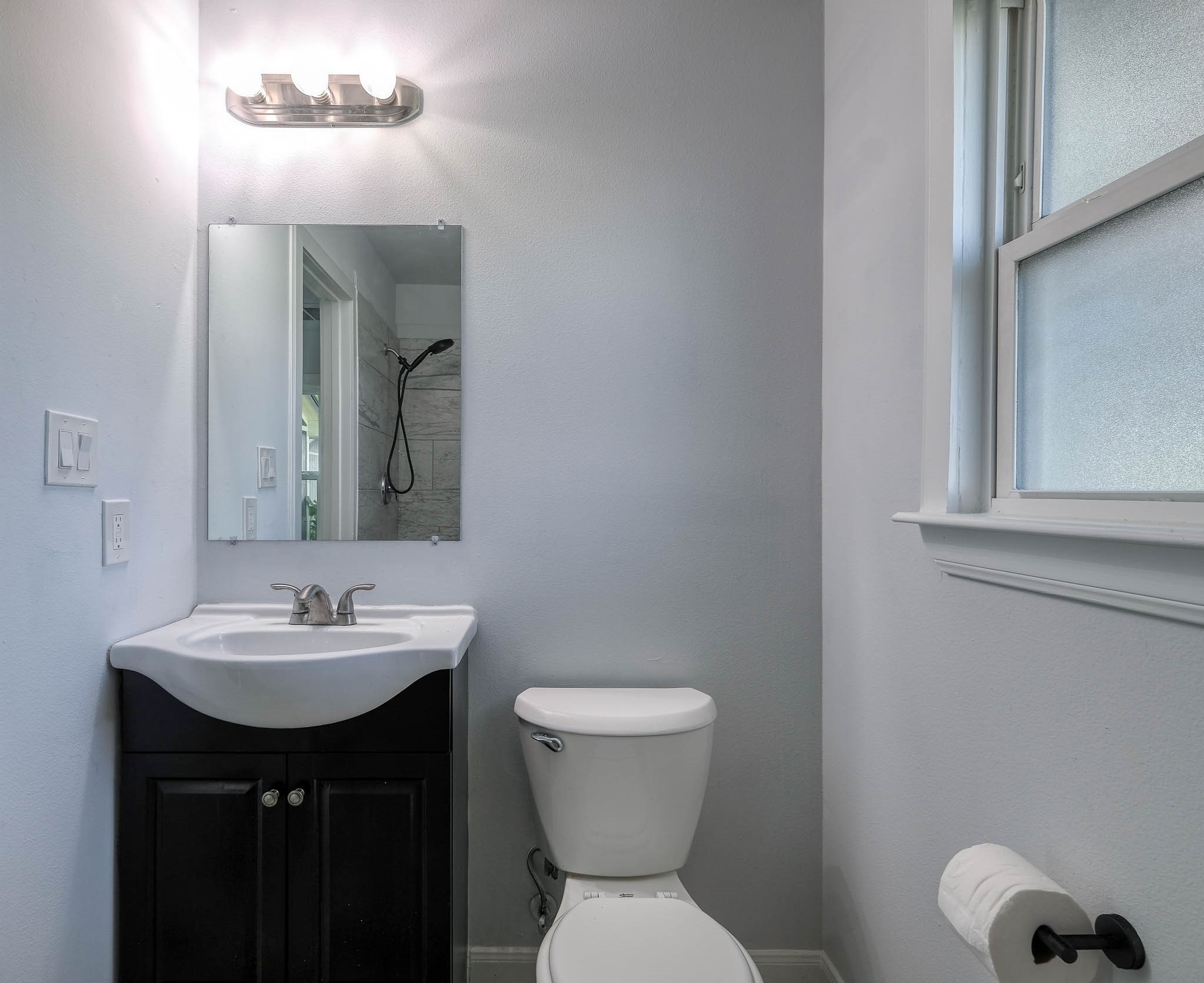 20515 Kickapoo Road Waller, TX 77484 - Photo 23 of 50 a bathroom with a sink and a toilet
