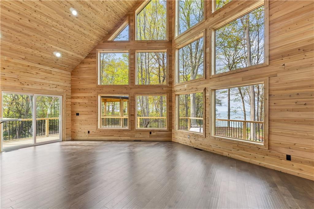8498 East Lake Road Erie, PA 16511 - Photo 17 of 37