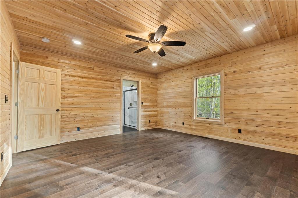 8498 East Lake Road Erie, PA 16511 - Photo 33 of 37