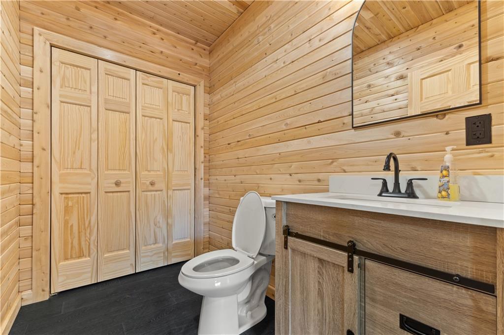 8498 East Lake Road Erie, PA 16511 - Photo 34 of 37