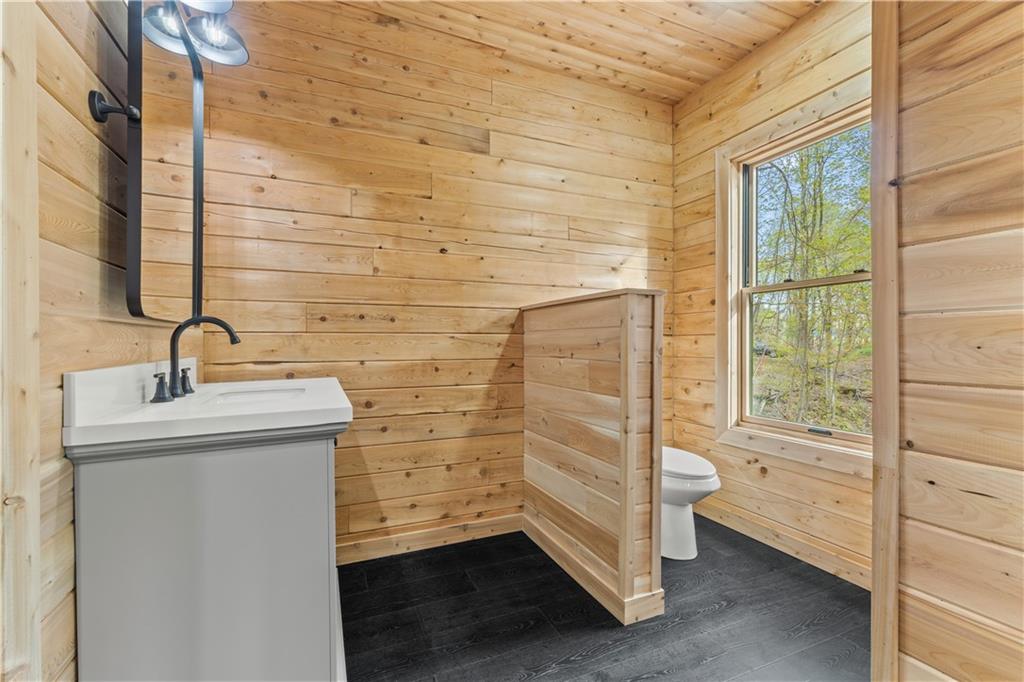 8498 East Lake Road Erie, PA 16511 - Photo 35 of 37
