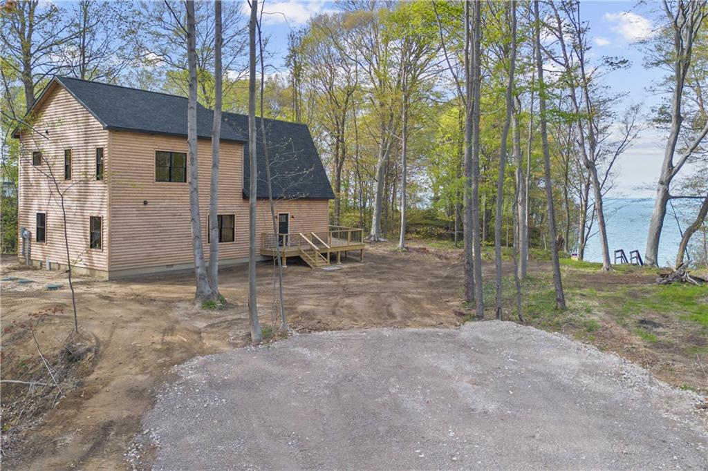 8498 East Lake Road Erie, PA 16511 - Photo 10 of 37