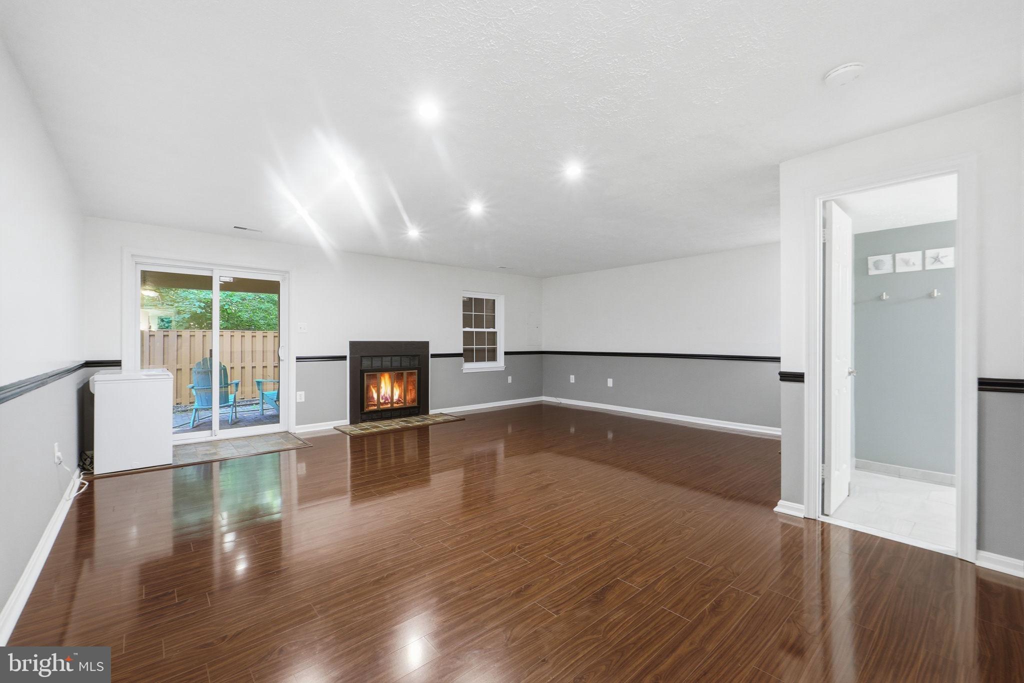 7660 Southern Oak Drive Springfield, VA 22153 - Photo 28 of 37 LOWER LEVEL RECREATION ROOM W/ WALK OUT ENTRANCE