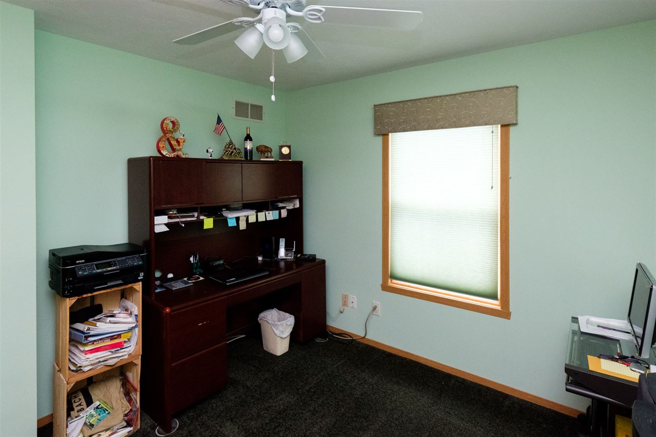 4115 Tesa Road Rockford, IL 61109 - Photo 13 of 21 Gallery Image 13