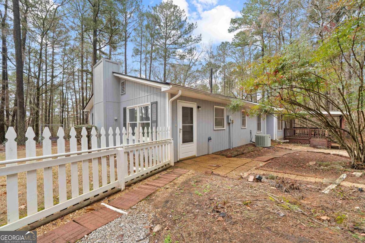 1881 Armour Bridge Road Greensboro, GA 30642 - Photo 8 of 45