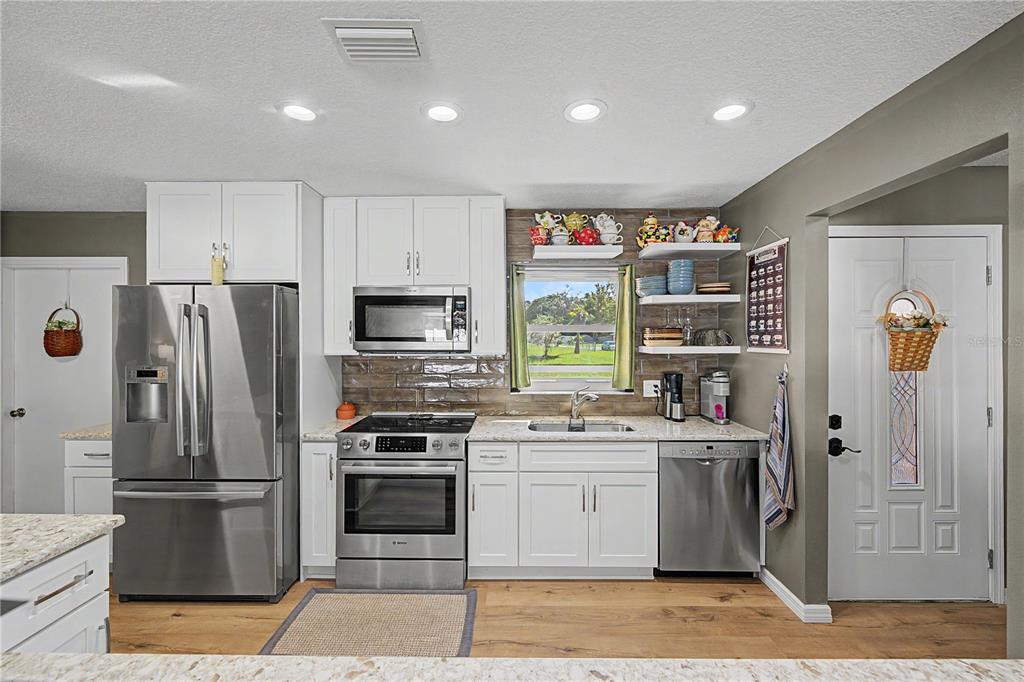 2555 Shadecrest Road Land O' Lakes, FL 34639 - Photo 13 of 33 Gallery Image 13