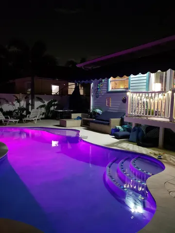 $10,500 | 110 South Palmway, Lake Worth Beach, FL 33460