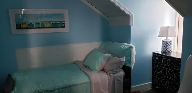 $10,500 | 110 South Palmway, Lake Worth Beach, FL 33460