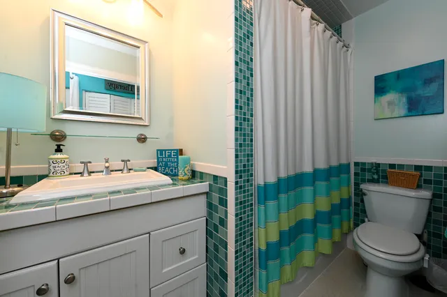 $10,500 | 110 South Palmway, Lake Worth Beach, FL 33460