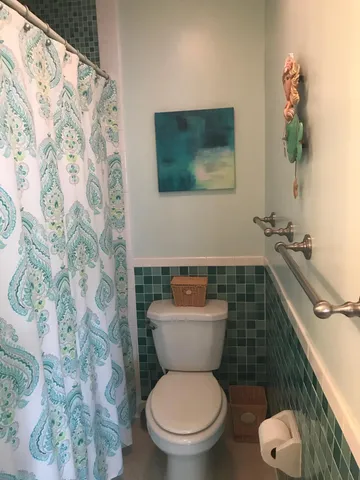 $10,500 | 110 South Palmway, Lake Worth Beach, FL 33460