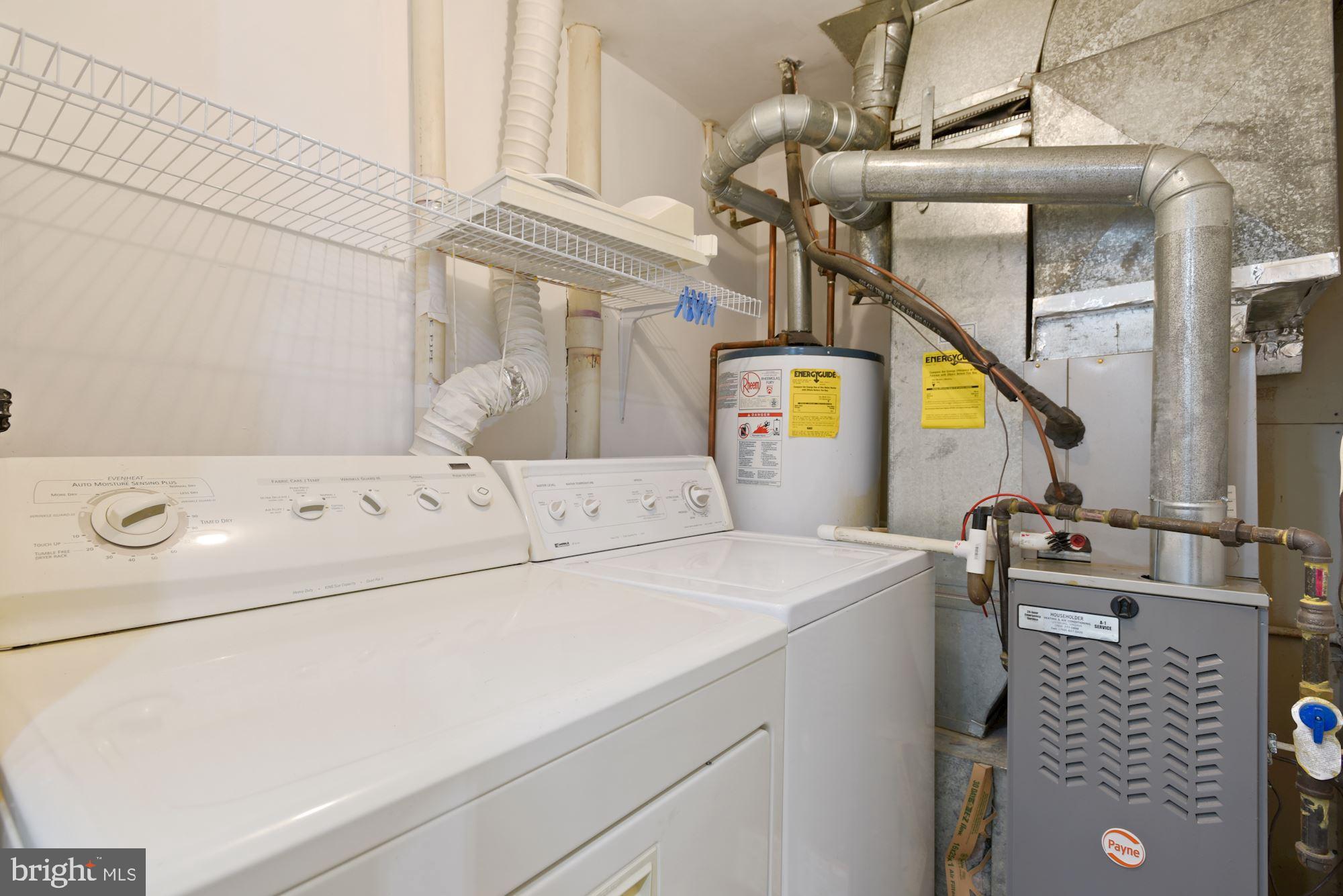 2370 Southgate Square Reston, VA 20191 - Photo 18 of 35 full size units convey