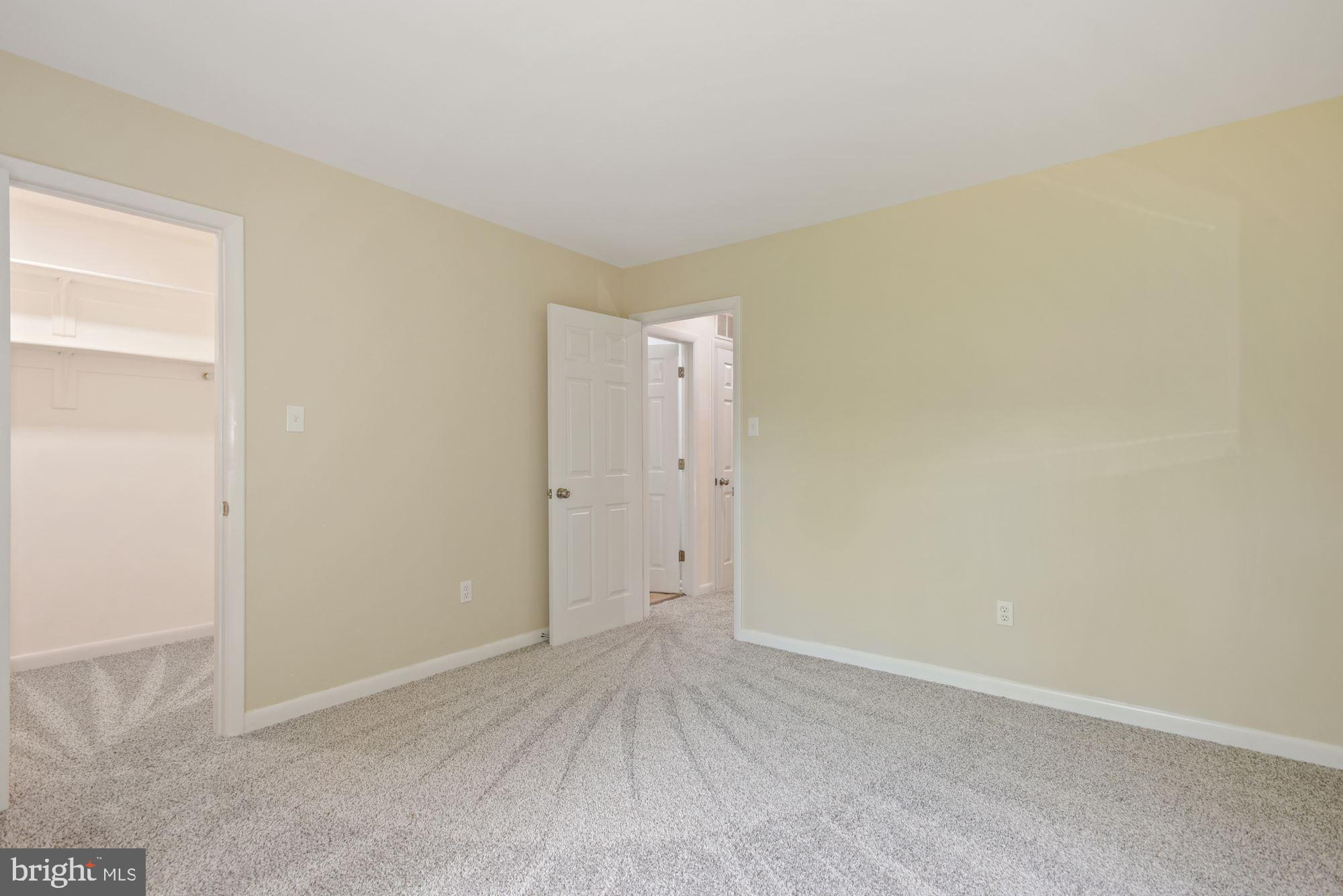 2370 Southgate Square Reston, VA 20191 - Photo 21 of 35