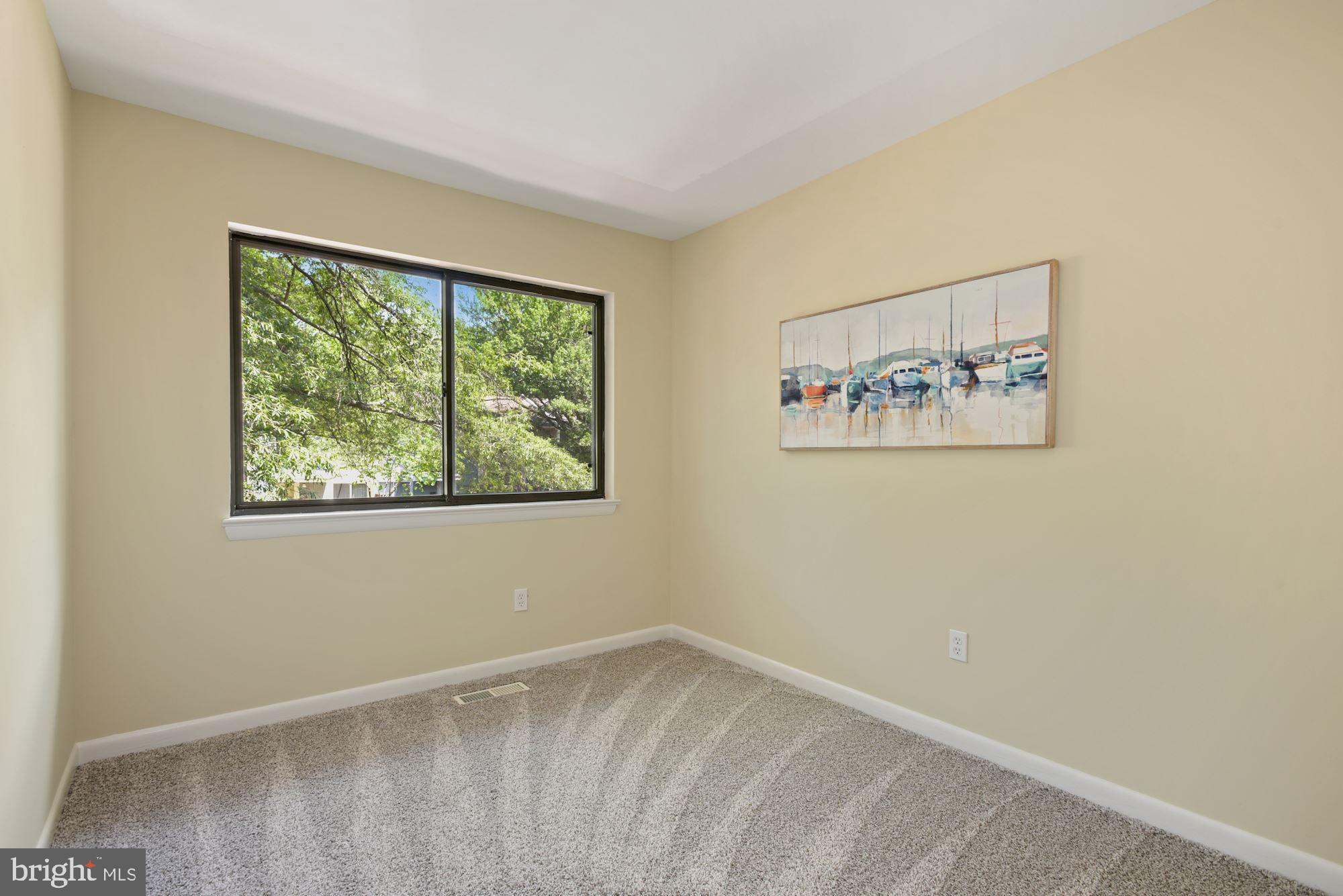 2370 Southgate Square Reston, VA 20191 - Photo 24 of 35