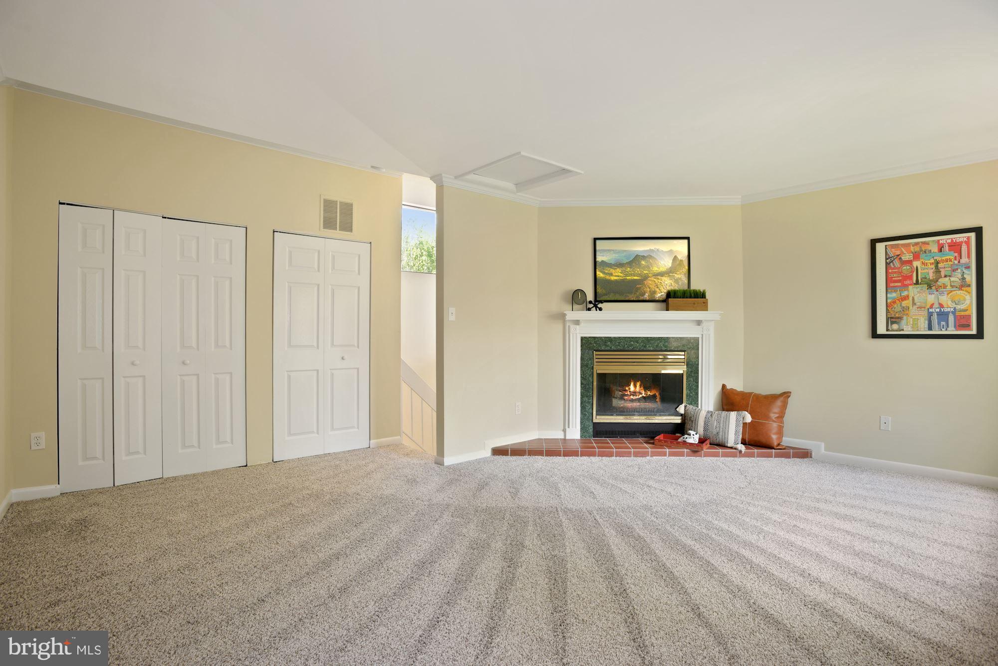 2370 Southgate Square Reston, VA 20191 - Photo 26 of 35 HUGE loft