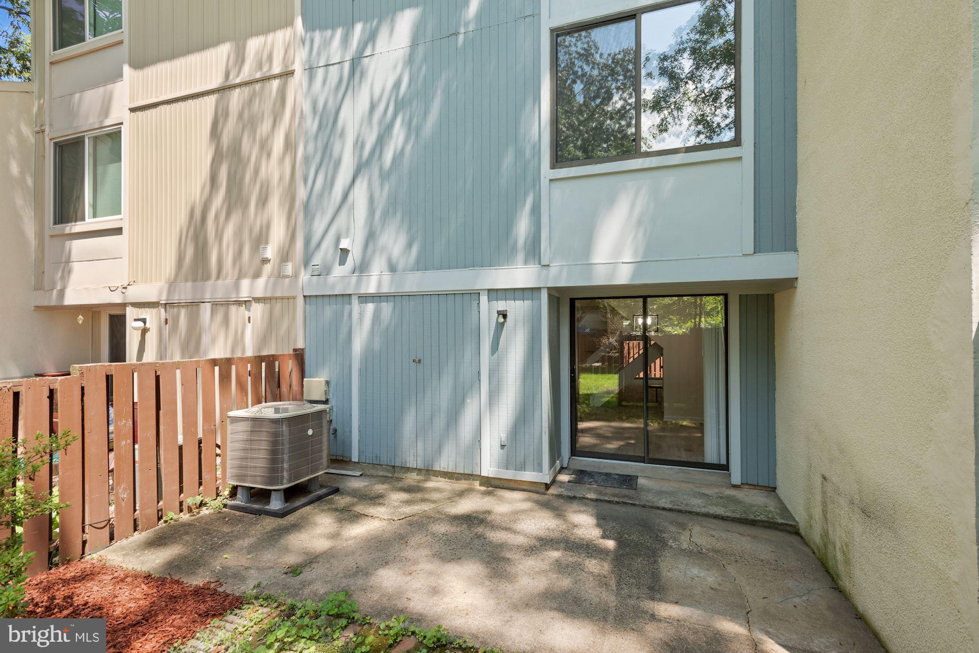 2370 Southgate Square Reston, VA 20191 - Photo 29 of 35