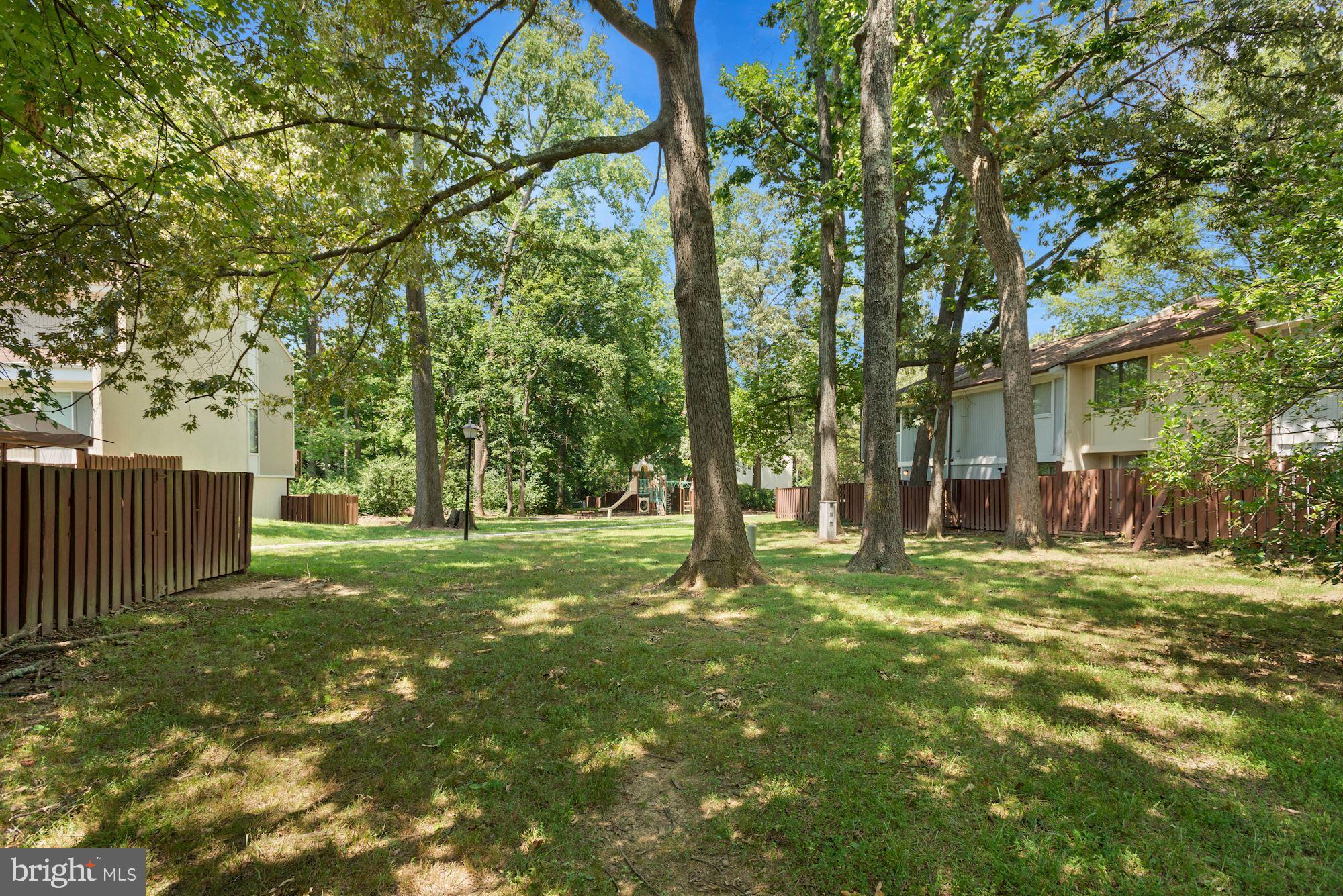 2370 Southgate Square Reston, VA 20191 - Photo 31 of 35 loads of greenspace
