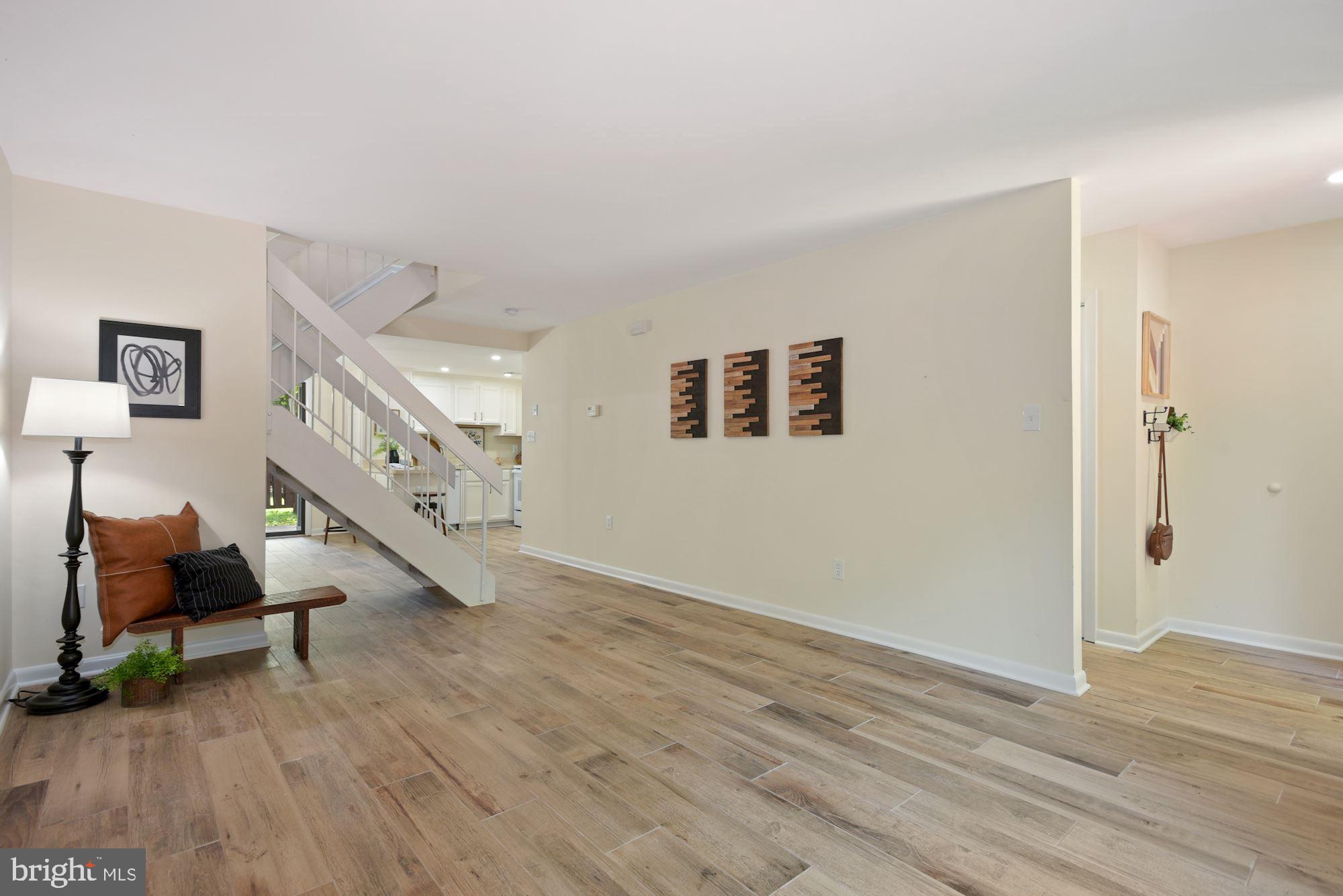 2370 Southgate Square Reston, VA 20191 - Photo 7 of 35