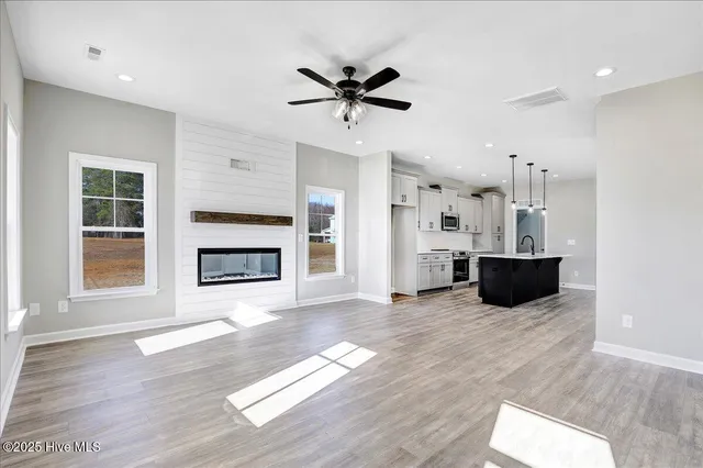 $327,400 | 503 East 1st Street, Princeton, NC 27569