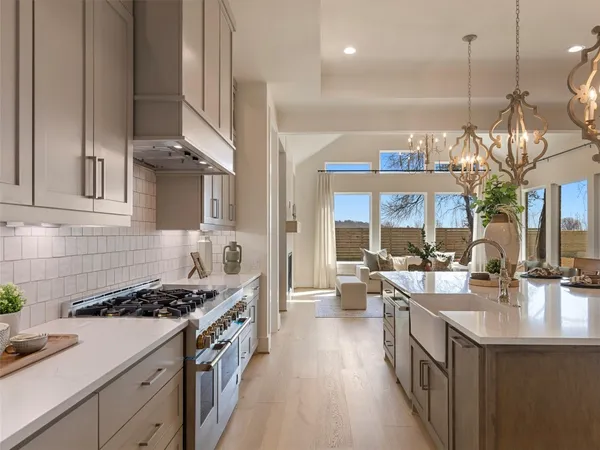 $975,000 | 151 Moonlight Drive, Smithville, TX 78957