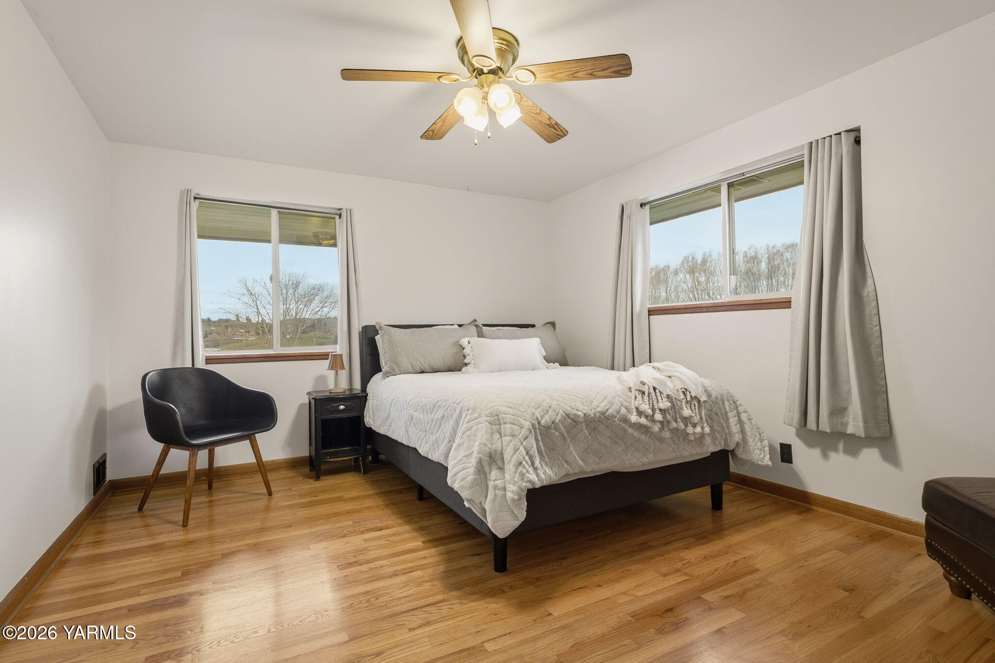 243 Collins Road Selah, WA 98942 - Photo 32 of 46 Bedroom 1 - Main Floor