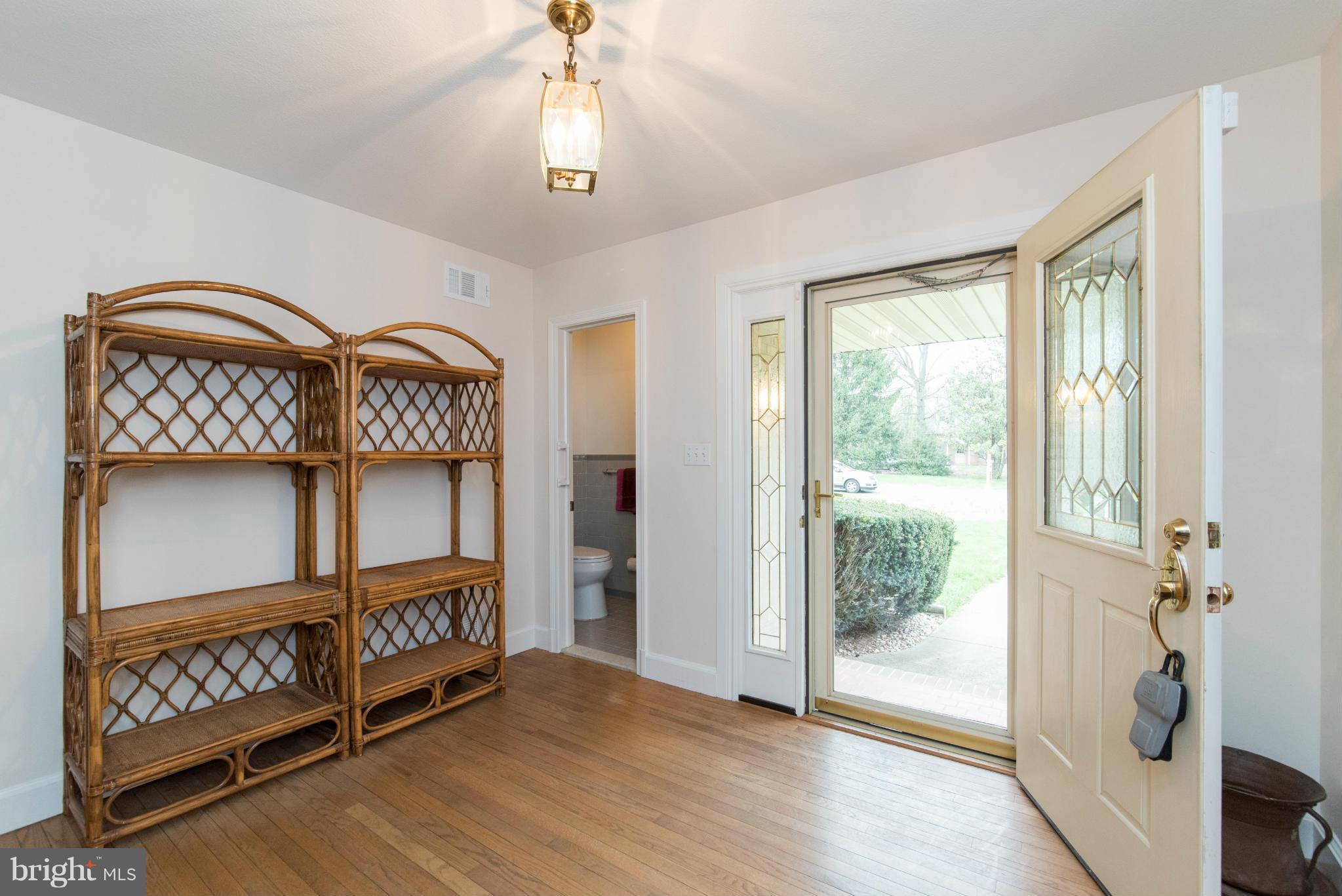 304 Farm Road Aberdeen, MD 21001 - Photo 2 of 30 Foyer