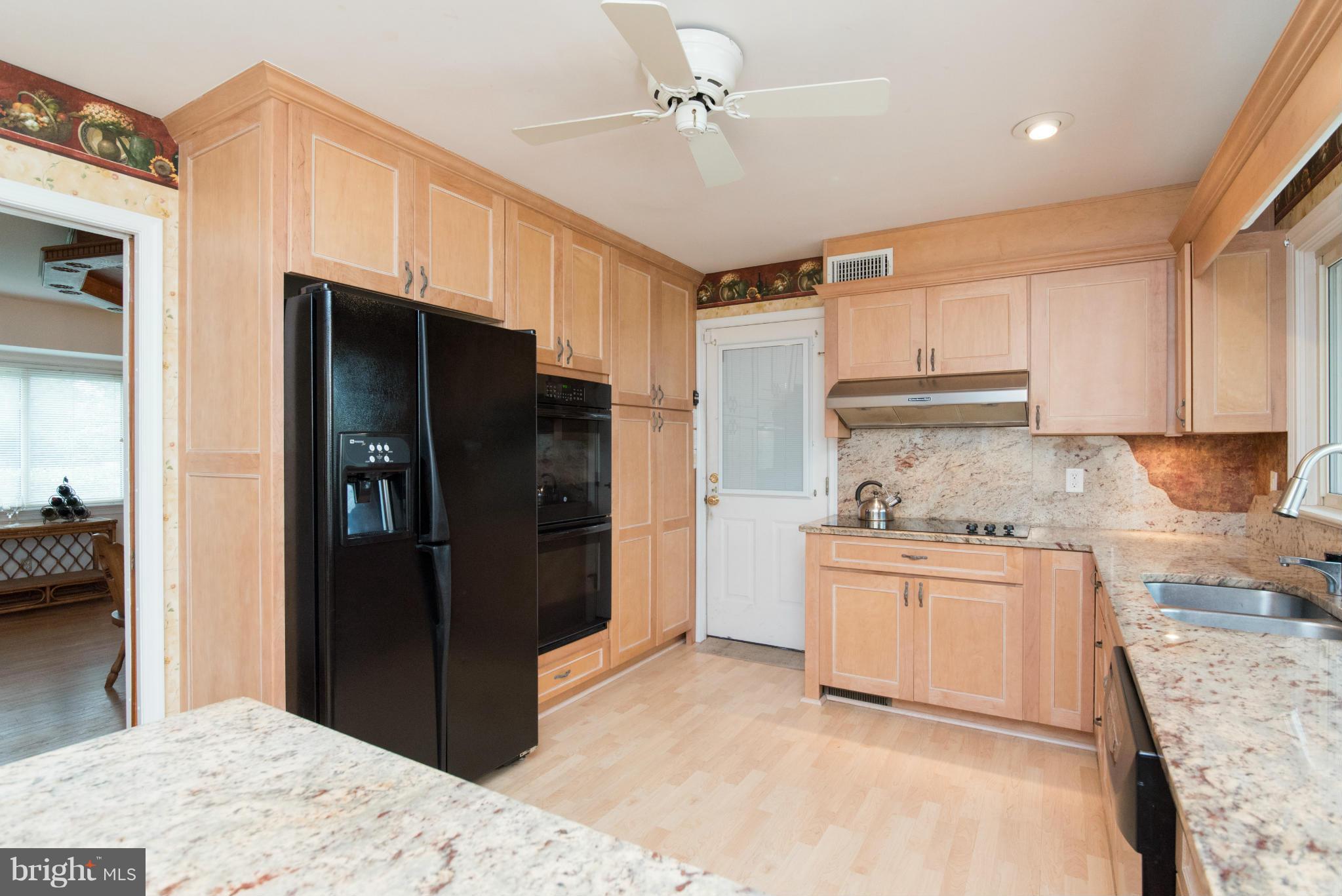 304 Farm Road Aberdeen, MD 21001 - Photo 8 of 30 Kitchen
