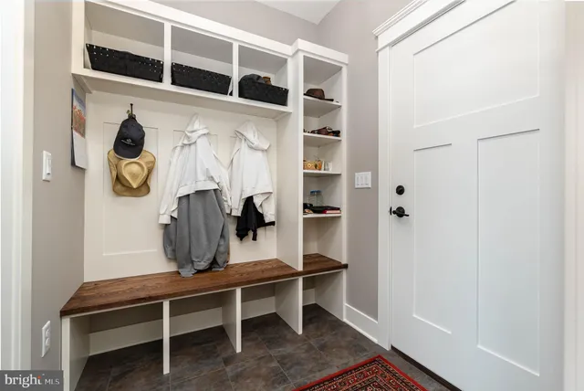 $925,000 | 1011 Stonehill Lane, Carlisle, PA 17015