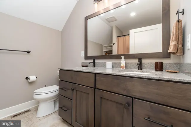 $925,000 | 1011 Stonehill Lane, Carlisle, PA 17015