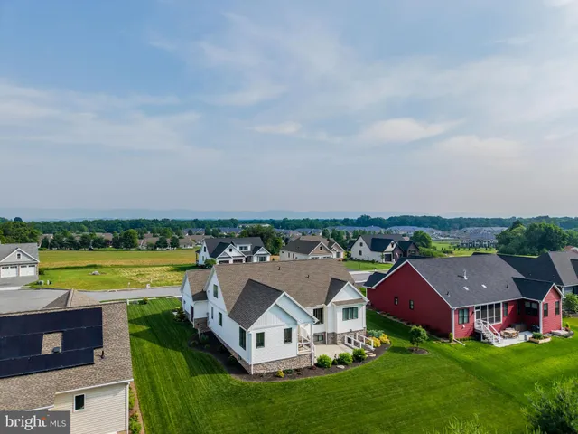 $925,000 | 1011 Stonehill Lane, Carlisle, PA 17015