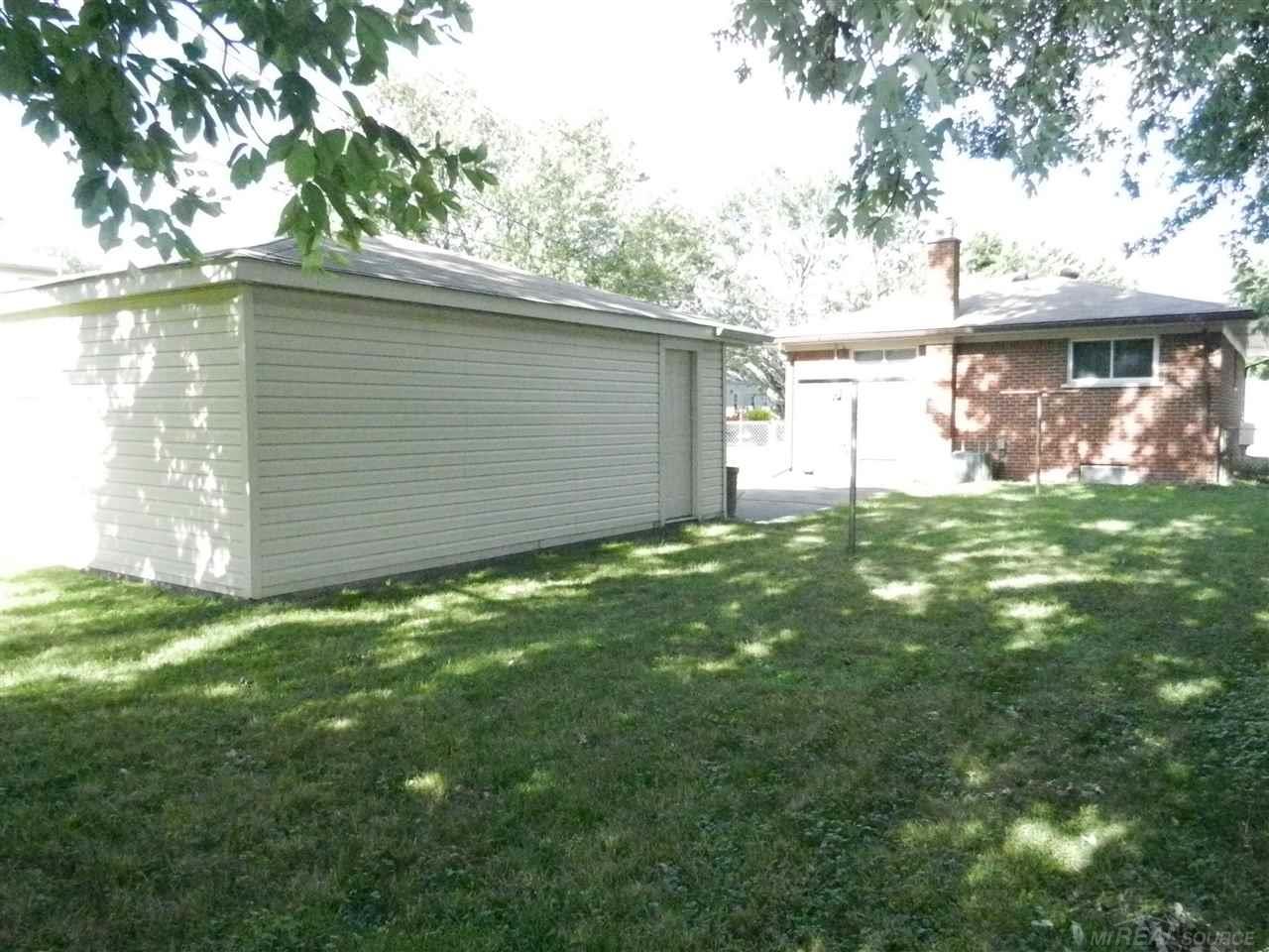 23837 Rausch Avenue Eastpointe, MI 48021 - Photo 43 of 47