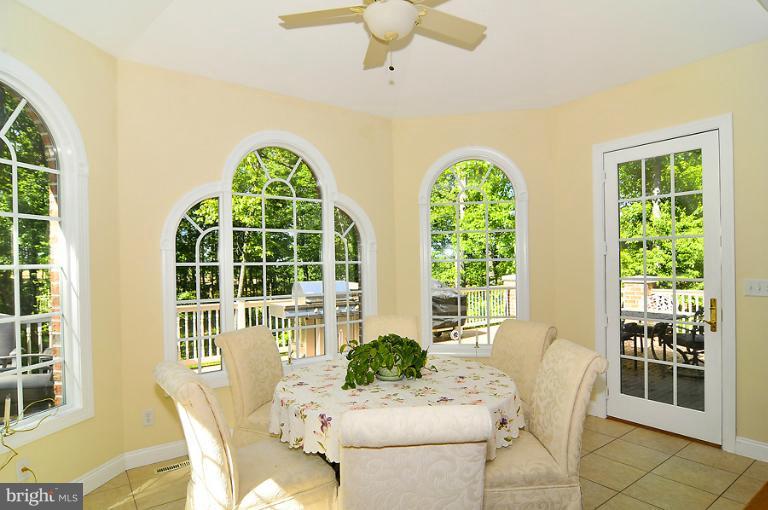 1320 St Michaels Road Mount Airy, MD 21771 - Photo 4 of 23 Breakfast Room
