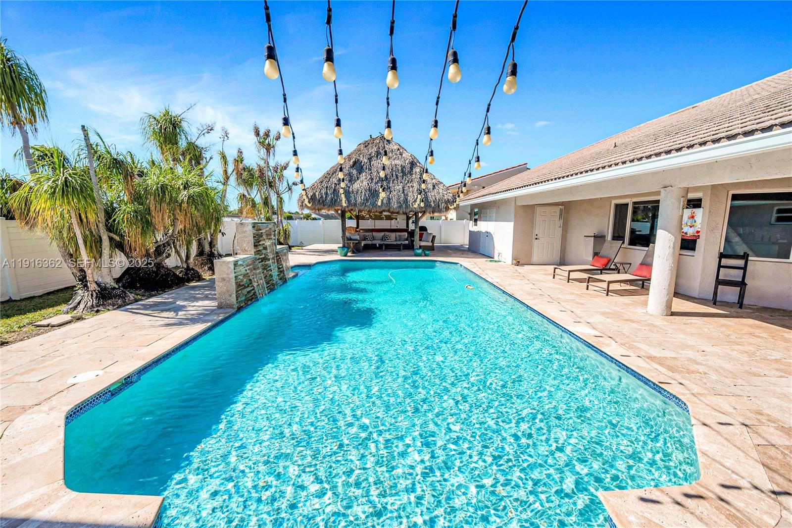 10700 Southwest 139th Road Miami, FL 33176 - Photo 11 of 68