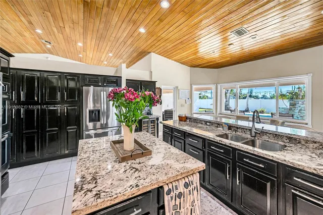 $1,550,000 | 10700 Southwest 139th Road, Miami, FL 33176