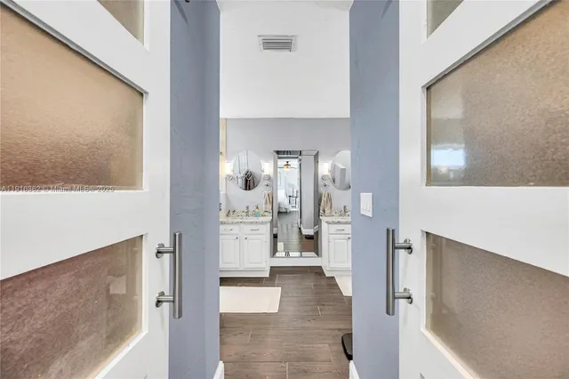 $1,550,000 | 10700 Southwest 139th Road, Miami, FL 33176