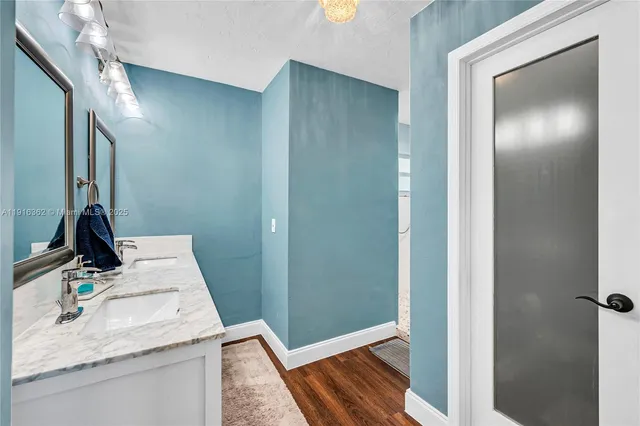 $1,550,000 | 10700 Southwest 139th Road, Miami, FL 33176