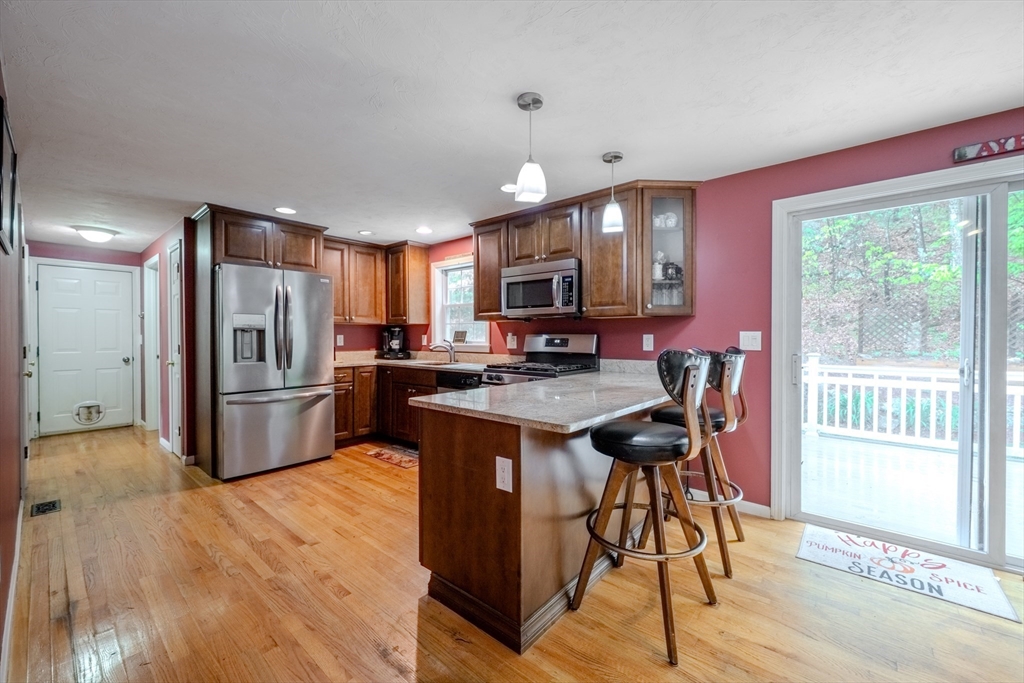 36 Westford Road Ayer, MA 01432 - Photo 3 of 37 Gallery Image 3