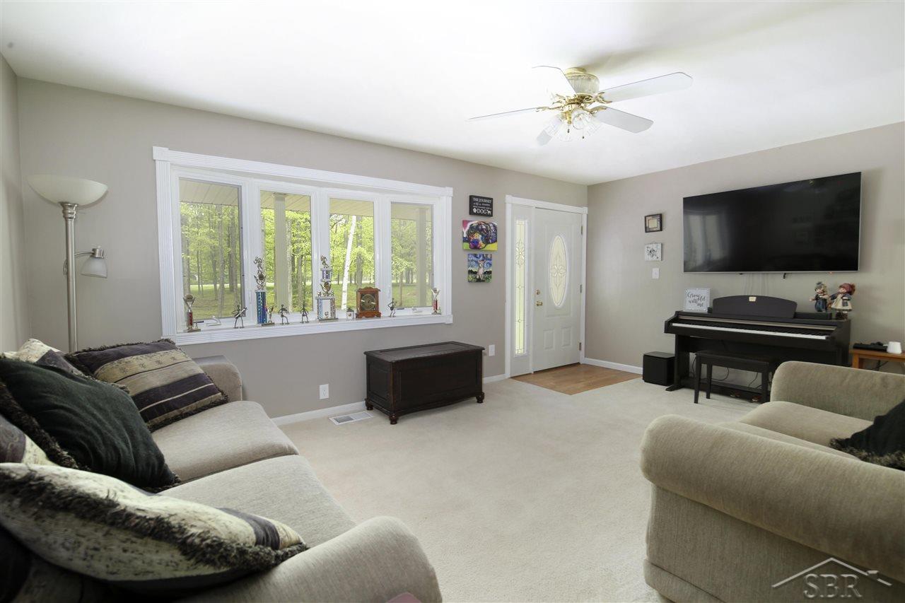 1890 East Brooks Road Midland, MI 48640 - Photo 7 of 53 50076548-6.JPG