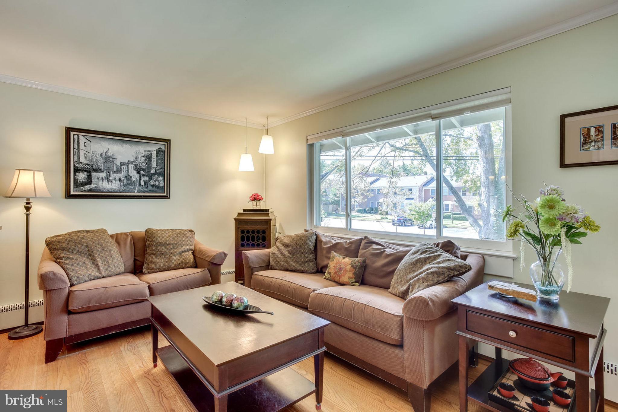 4103 Sideburn Road Fairfax, VA 22030 - Photo 53 of 54 Open floor plan - Living room