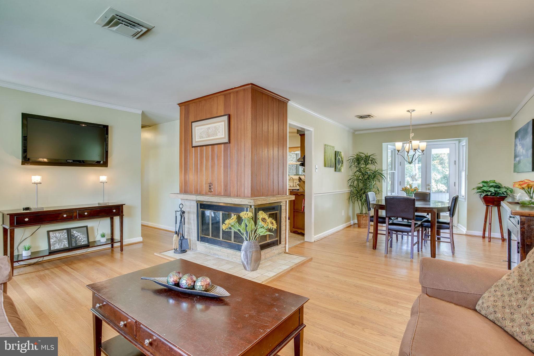 4103 Sideburn Road Fairfax, VA 22030 - Photo 54 of 54 Open floor plan - Living room