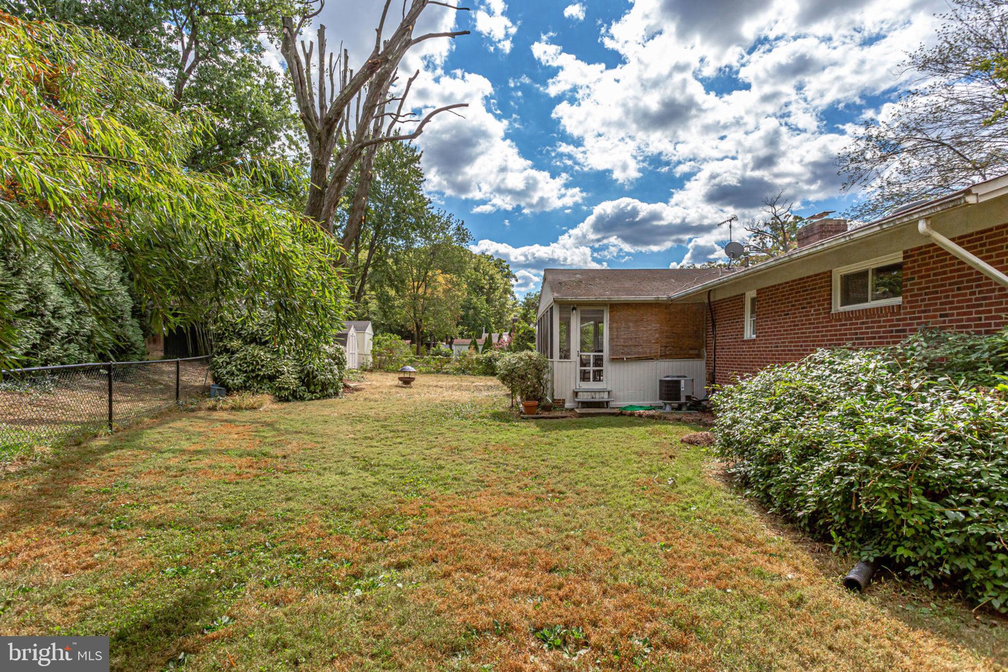 4103 Sideburn Road Fairfax, VA 22030 - Photo 38 of 54 Large fenced backyard