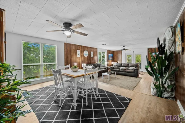 $409,900 | 124 Cedar Lane, Grand Isle, LA 70358