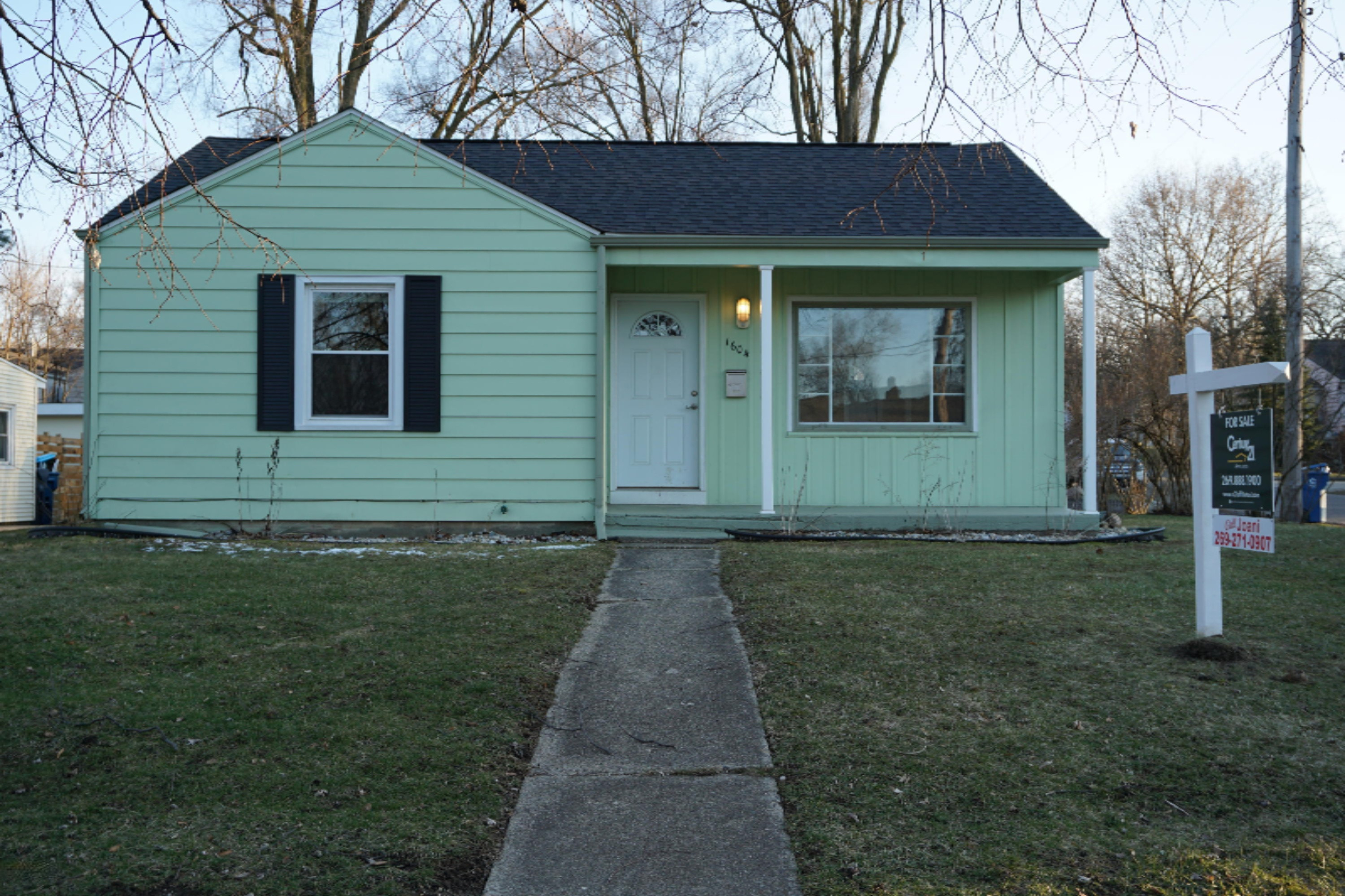 1604 Miller Road Kalamazoo, MI 49001 - Photo 1 of 23 DSC00582